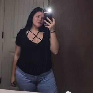 Meet your Posher, Essie